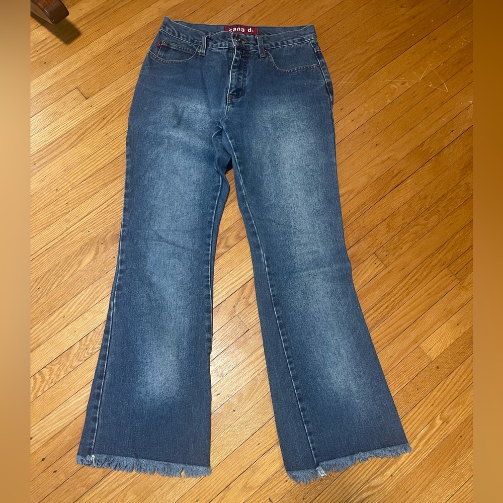 Vintage Y2K denim flare jeans . Size 5